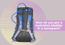 How do you put a hydration bladder in a backpack